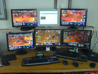 Multiple monitor WoW setup 4